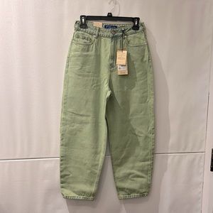 NWT* Women’s high rise Sea Green balloon leg jeans, size 25